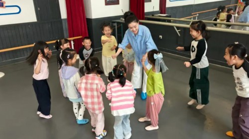 甘肅演藝集團話劇院（甘肅兒童劇院）藝術培訓部少兒戲劇新學..
